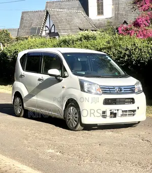 Daihatsu Move 2019 Off white
