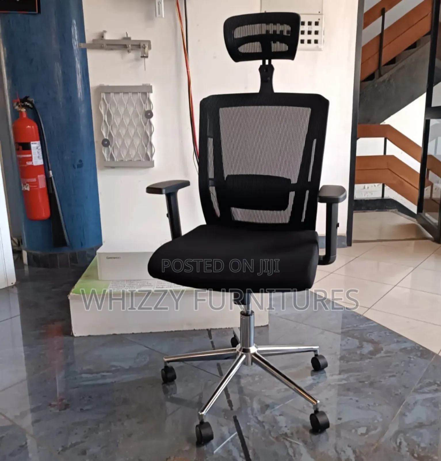 Ergonomic Mesh Office Chair With Headrest