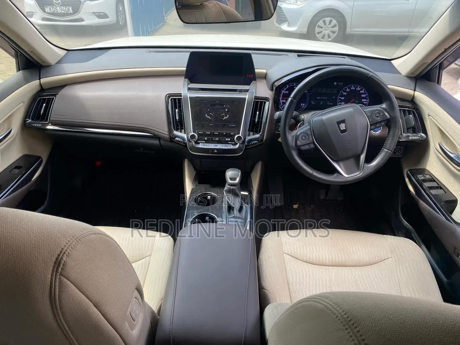 Toyota Crown 2019 Pearl