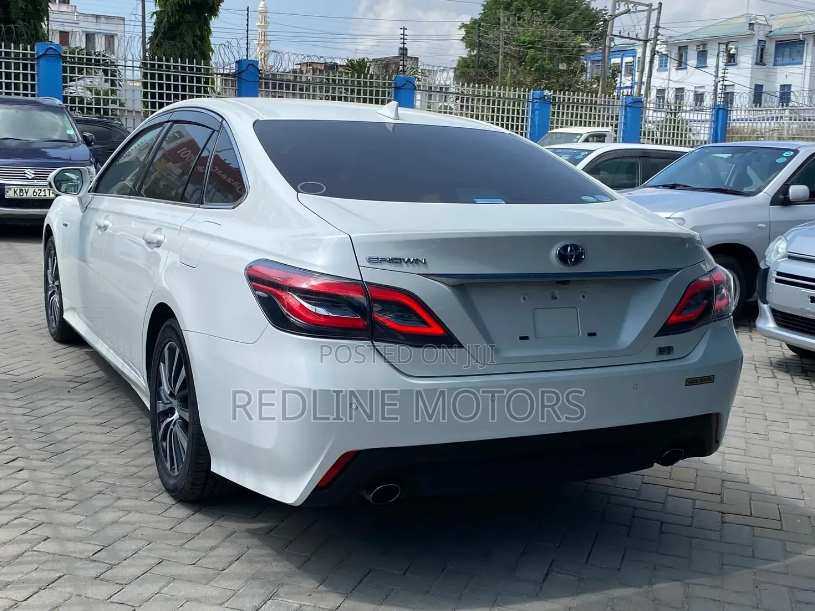 Toyota Crown 2019 Pearl
