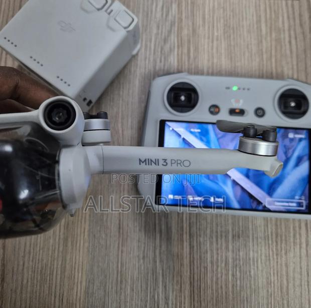 DJI Mini 3 Drone With DJI RC Remote Fly More Combo 256GB Sd - thumbnail 2