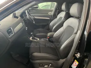 Audi Q3 2018 Black