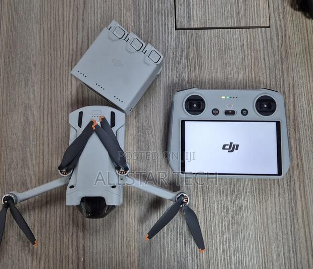 Dji Mini 4 Pro Drone With Rc 2 Controller Charging Hub - thumbnail 2