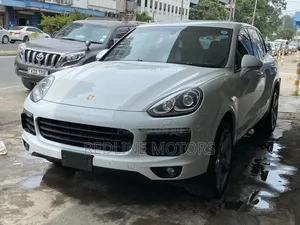 Porsche Cayenne 2017 Pearl