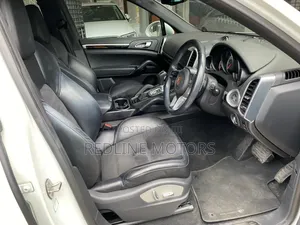 Porsche Cayenne 2017 Pearl
