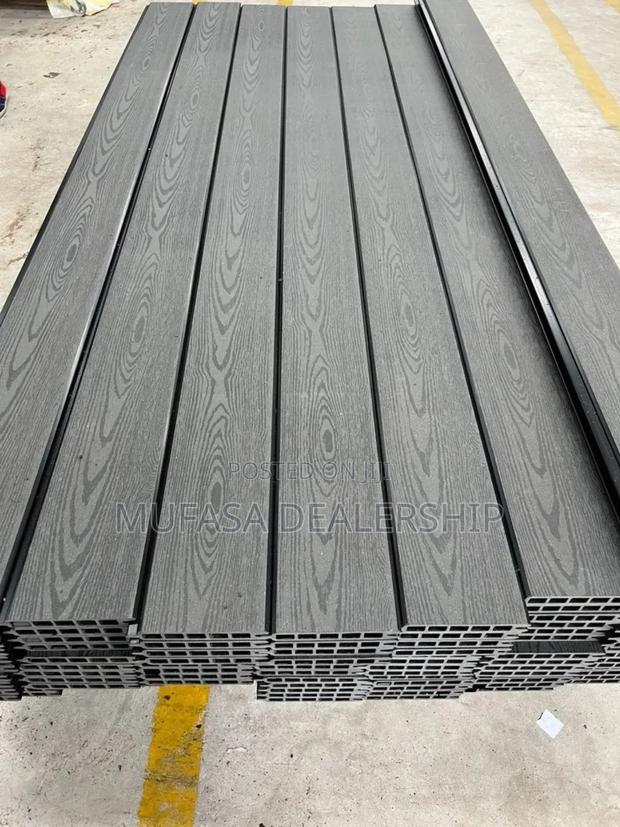 Anti-Slip WPC Decking Floor - thumbnail 3