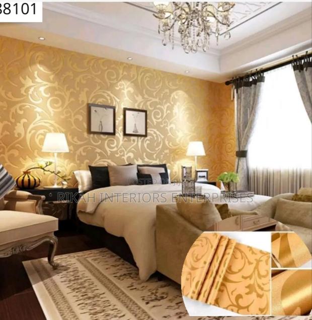 Damask Cream Floral Wallpapers - main view