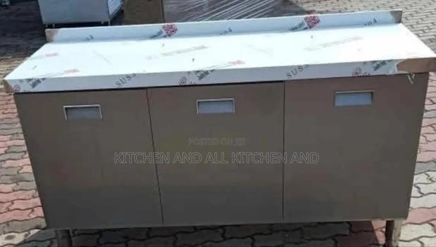 Kitchen Cabinet With Backsplash Worktop