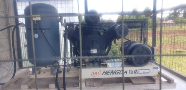 Pet Bottle Blowing Machine - thumbnail 3