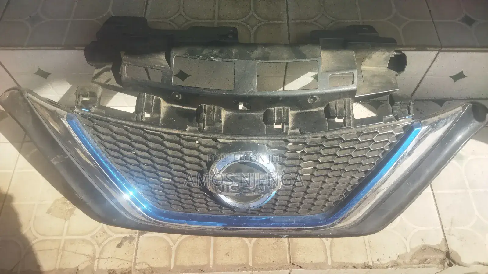 Nissan Note 2018 Grill