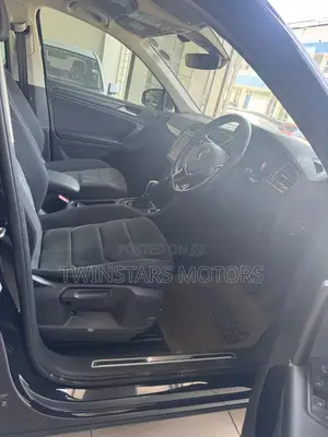 Volkswagen Tiguan 2.0T SEL R-Line Black FWD 2019 Black