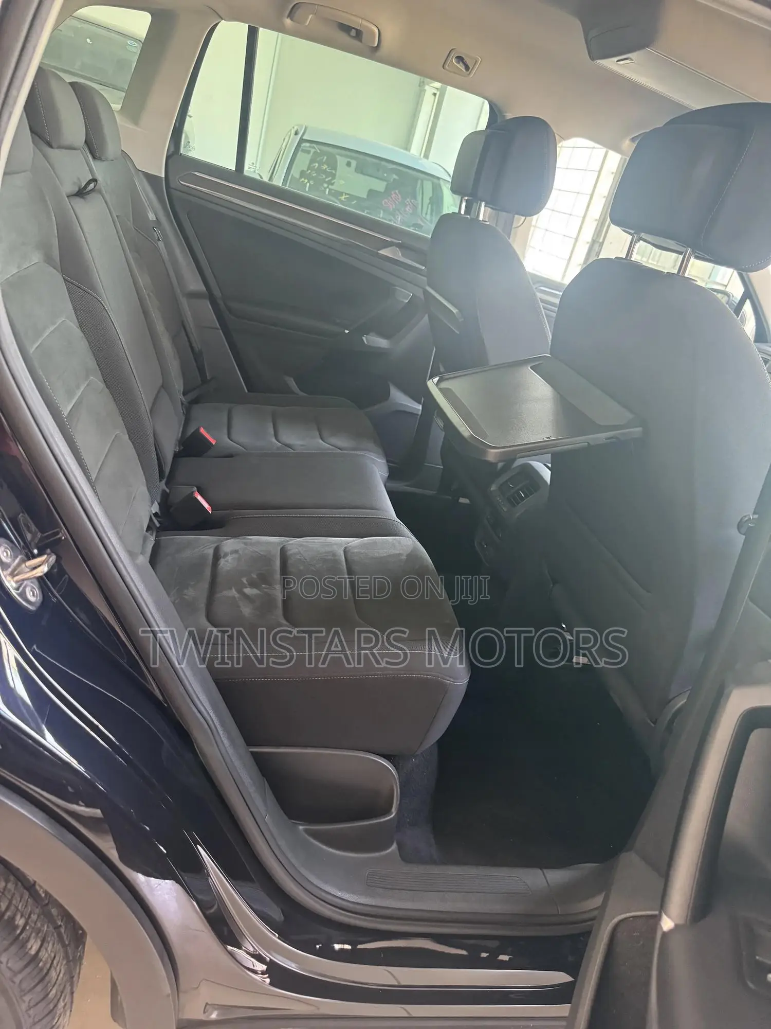 Volkswagen Tiguan 2.0T SEL R-Line Black FWD 2019 Black