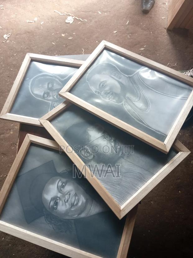 Beautiful Charcoal Portraits - thumbnail 7