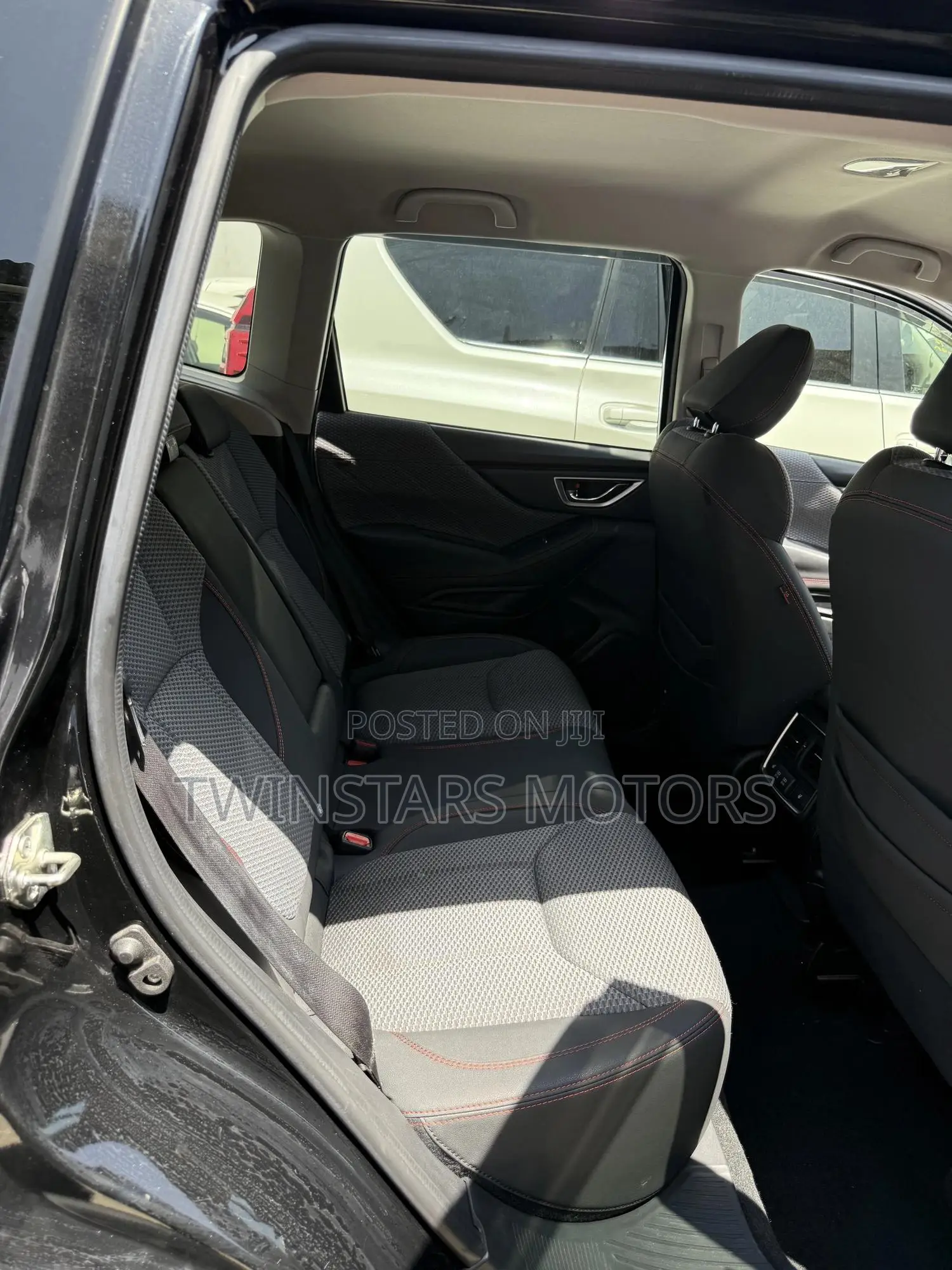 Subaru Forester Premium AWD 2019 Black