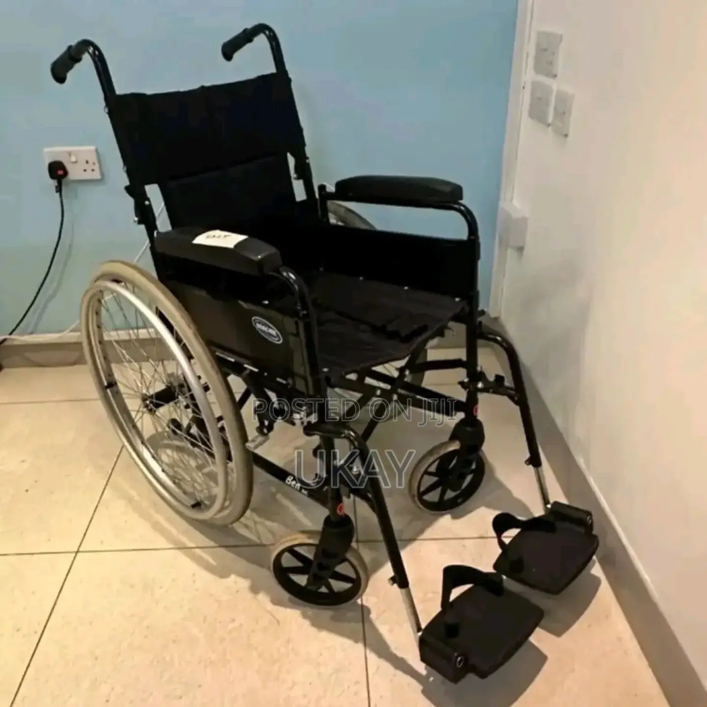 Self Propelled Manual Wheelchair Invacare.