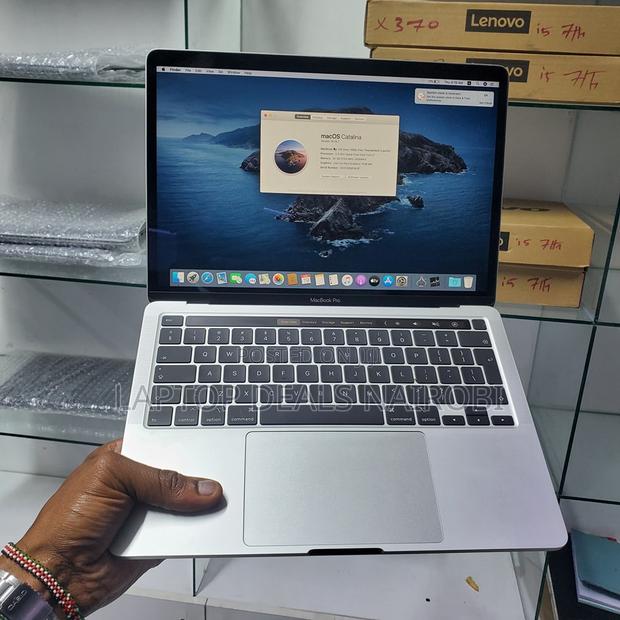Laptop Apple MacBook Pro 2020 32GB Intel Core I7 SSD 512GB