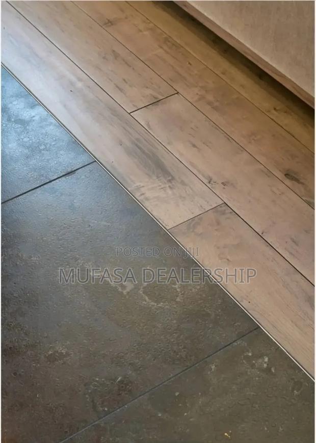 #1 Modern SPC Flooring - thumbnail 2