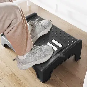 Ergonomic and Nonskid Footrest/Toilet Stool Footrest