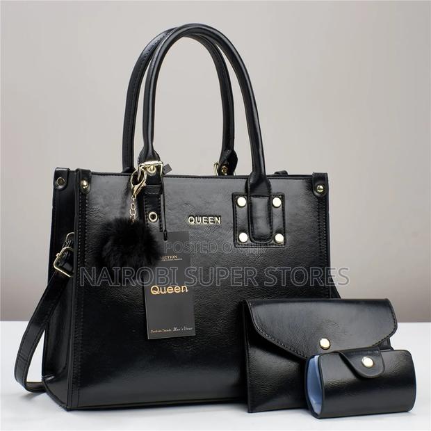 Queen Pom 3in1 Black Ladies Handbag