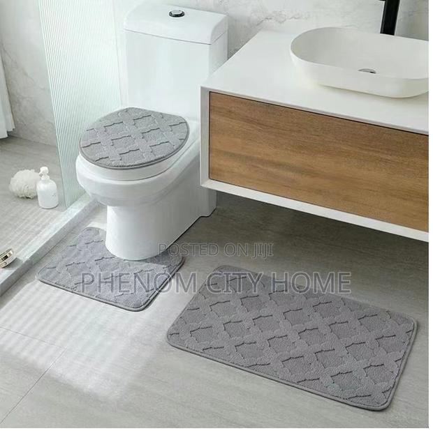 3pc Bathmats Available