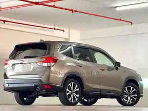 Subaru Forester Premium AWD 2019 Gray