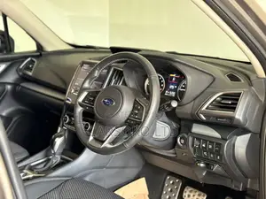 Subaru Forester Premium AWD 2019 Gray