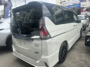Nissan Serena 2019 White