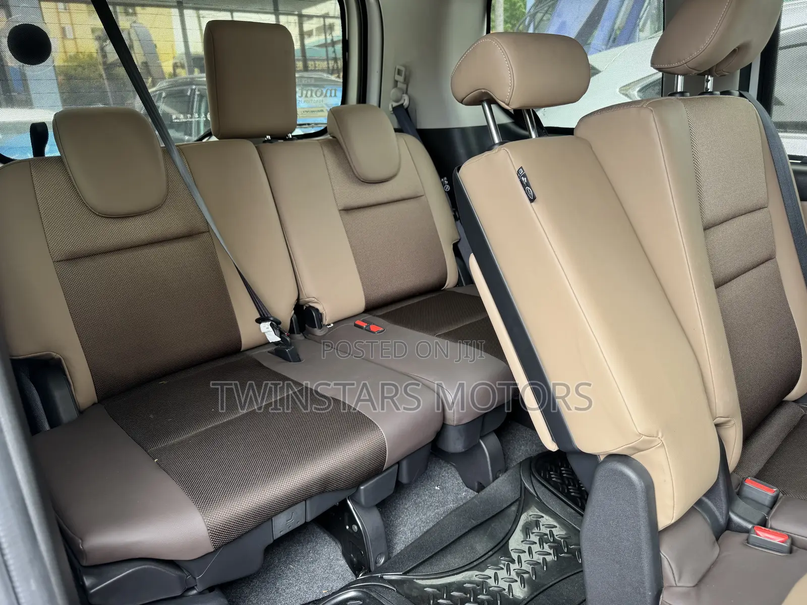 Nissan Serena 2019 White