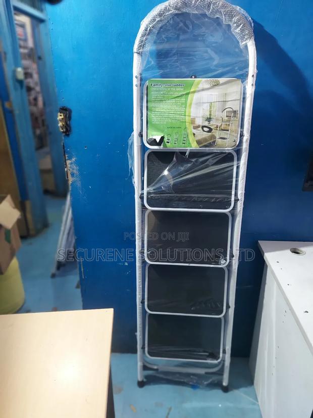 5-Step Steel Ladder - main view