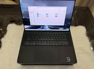 Laptop Dell XPS 15 (9530) 32GB Intel Core I7 SSD 1T