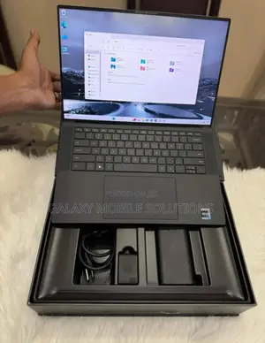 Laptop Dell XPS 15 (9530) 32GB Intel Core I7 SSD 1T