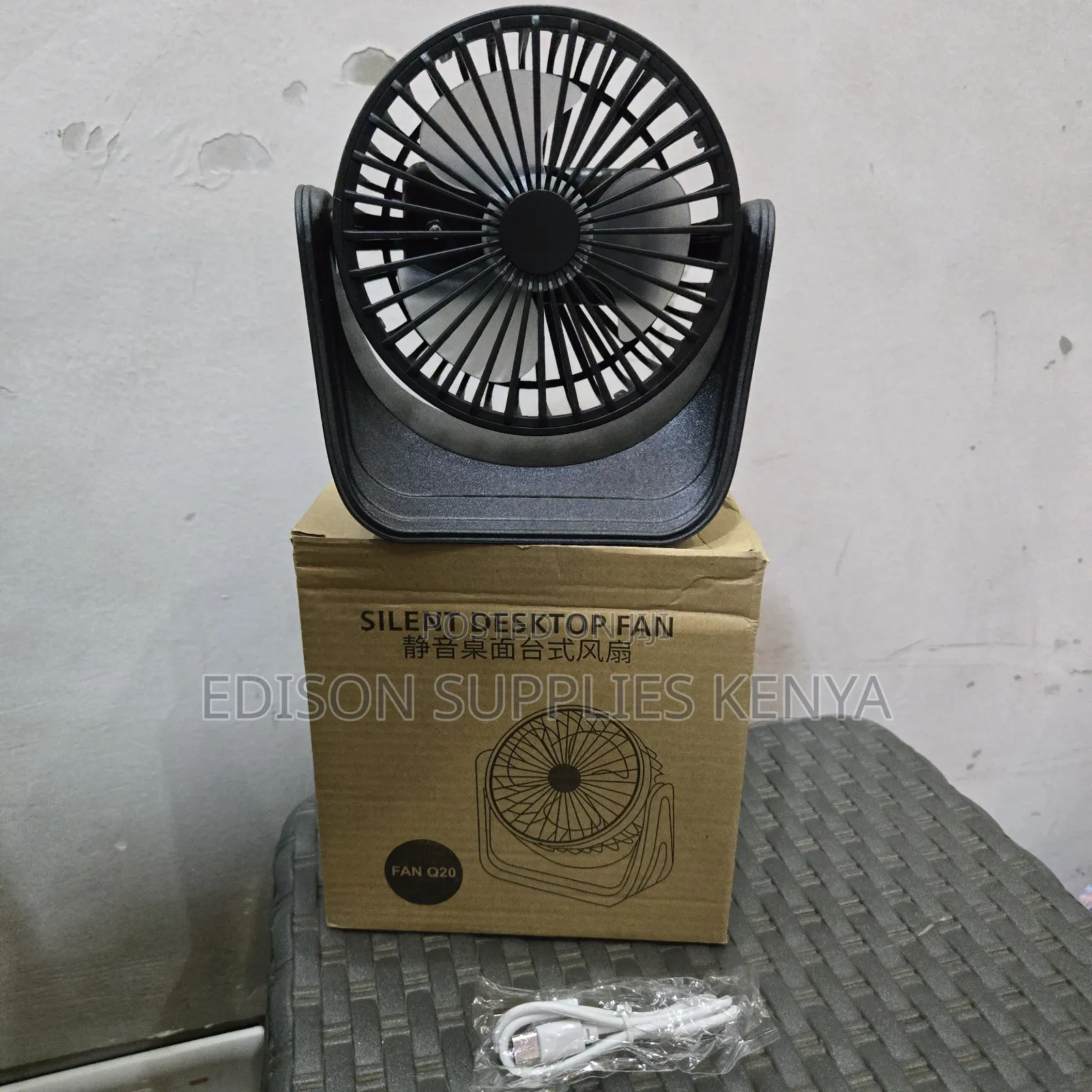 Desk Fan Table Fan Portable Cooling Air Hand Fans