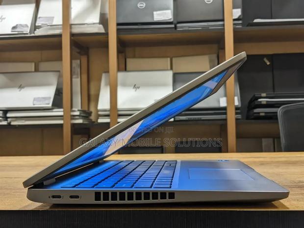 Laptop Dell Precision 5520 16GB Intel Core I7 SSD 512GB - thumbnail 3