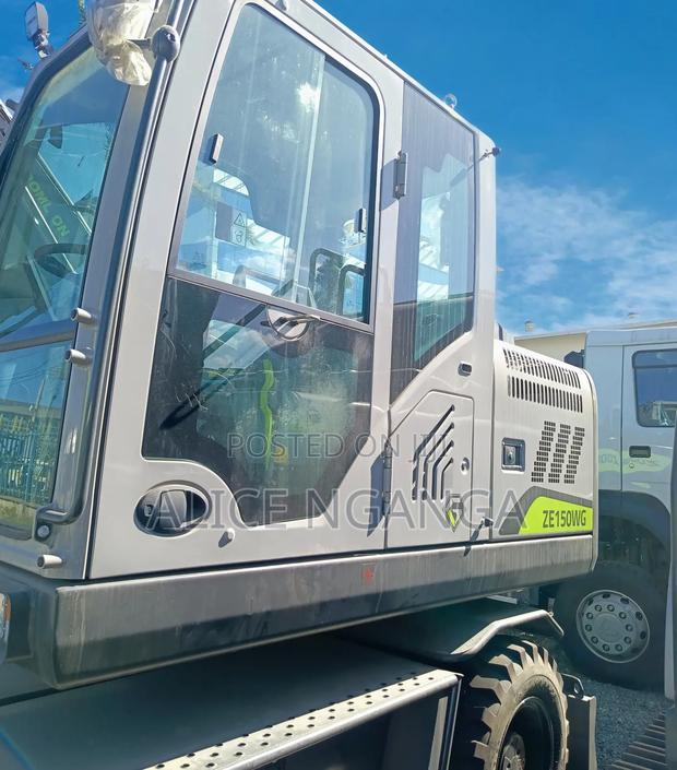 Excavator,15tns , 110,000$ Plus VAT - thumbnail 4