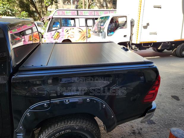 4 X 4 Double Cab Aluminium Lockable Roller Shutter - thumbnail 2