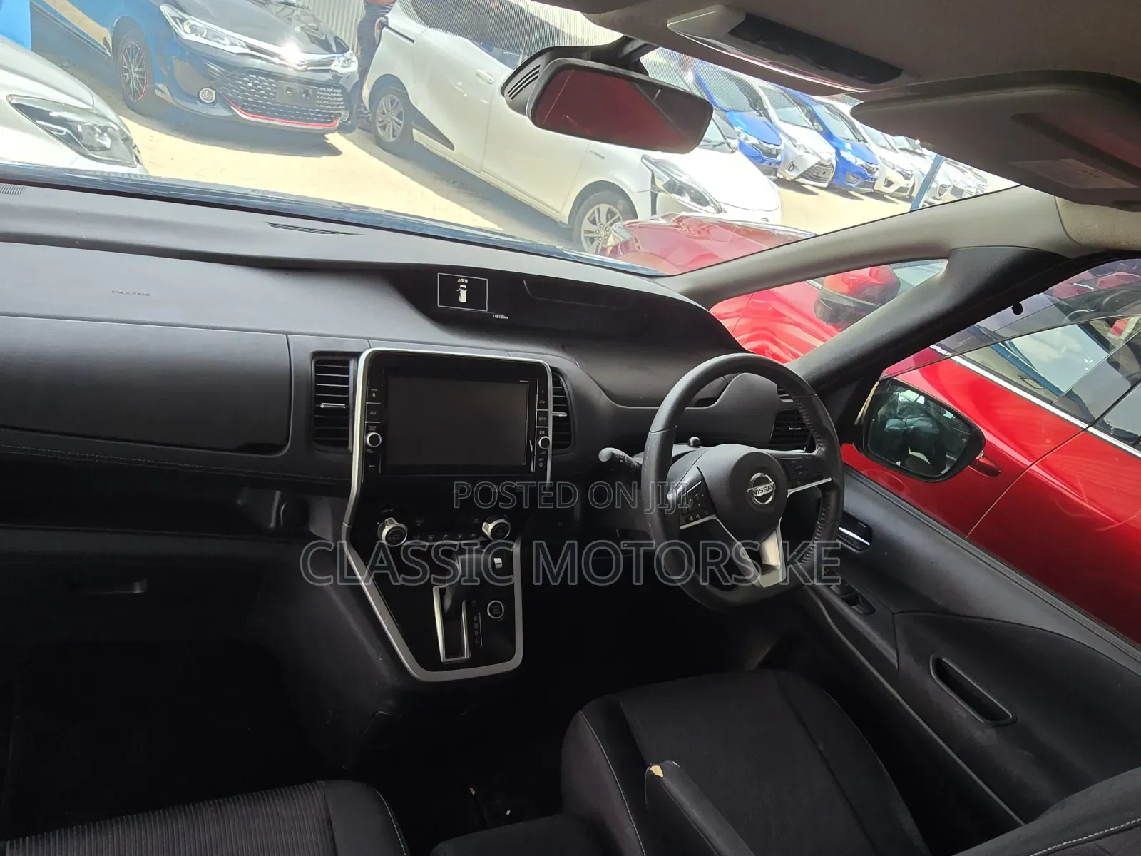 Nissan Serena 2018 Blue