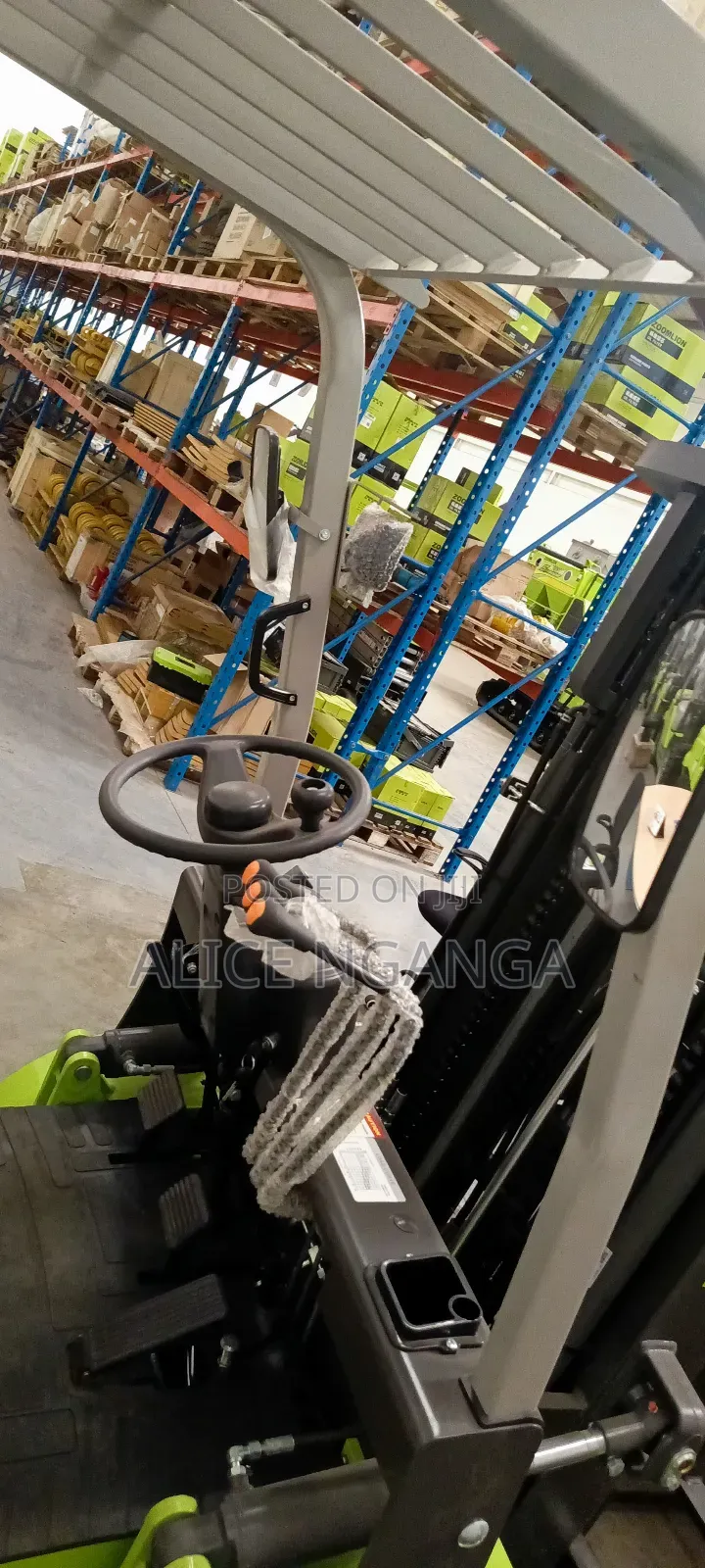 Folklift , 3tns , 22,000$ Plus Vat
