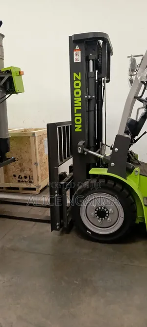 Folklift , 3tns , 22,000$ Plus Vat
