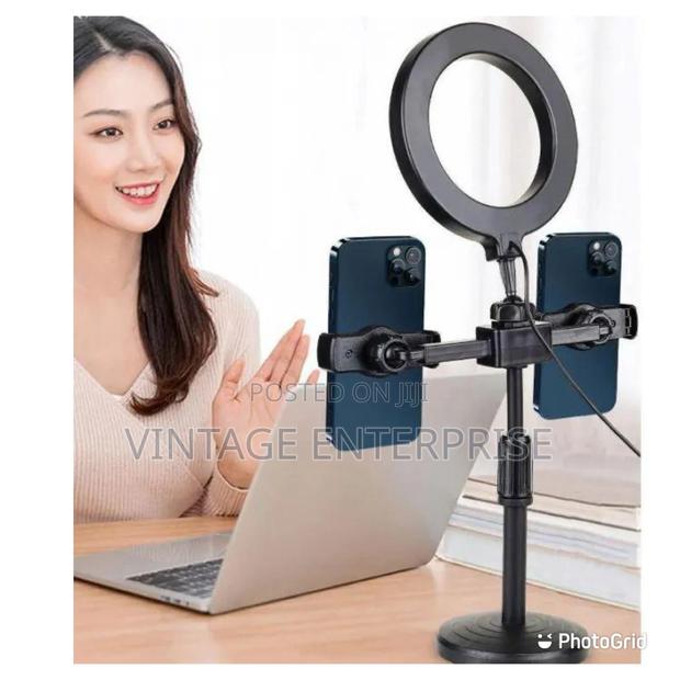 Ring Light Universal Dual Position Mobile Phone Clip - main view