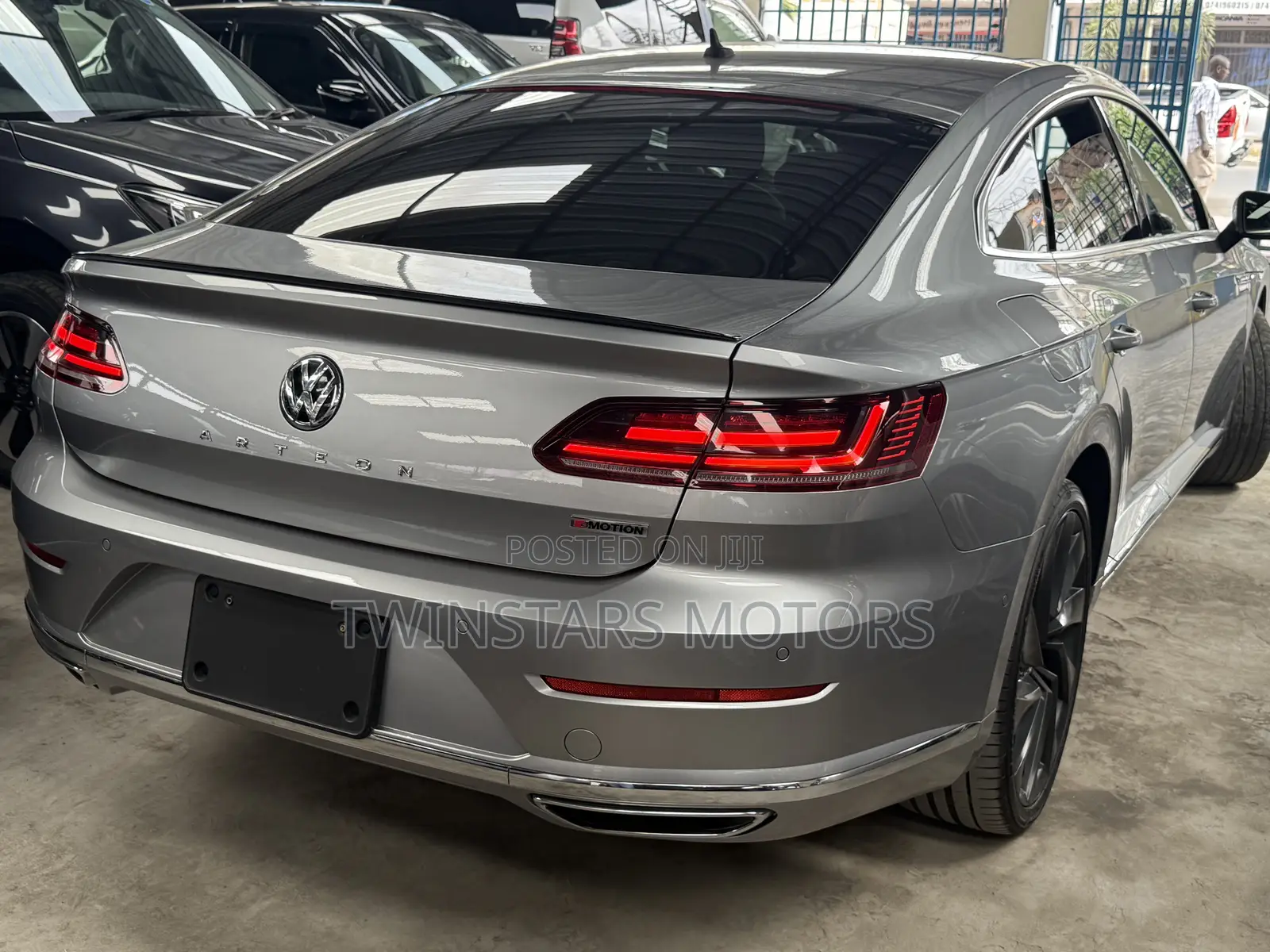 Volkswagen Arteon 2.0T SEL R-Line w/20 AWD 4MOTION 2019 Gray