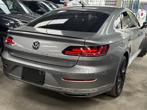 Volkswagen Arteon 2.0T SEL R-Line w/20 AWD 4MOTION 2019 Gray