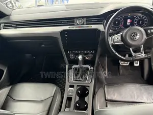 Volkswagen Arteon 2.0T SEL R-Line w/20 AWD 4MOTION 2019 Gray