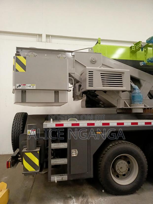 Mobile Crane , - thumbnail 4