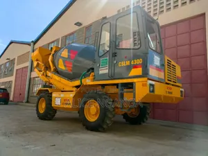 Self Loading Concrete Mixer , 600l Capacity