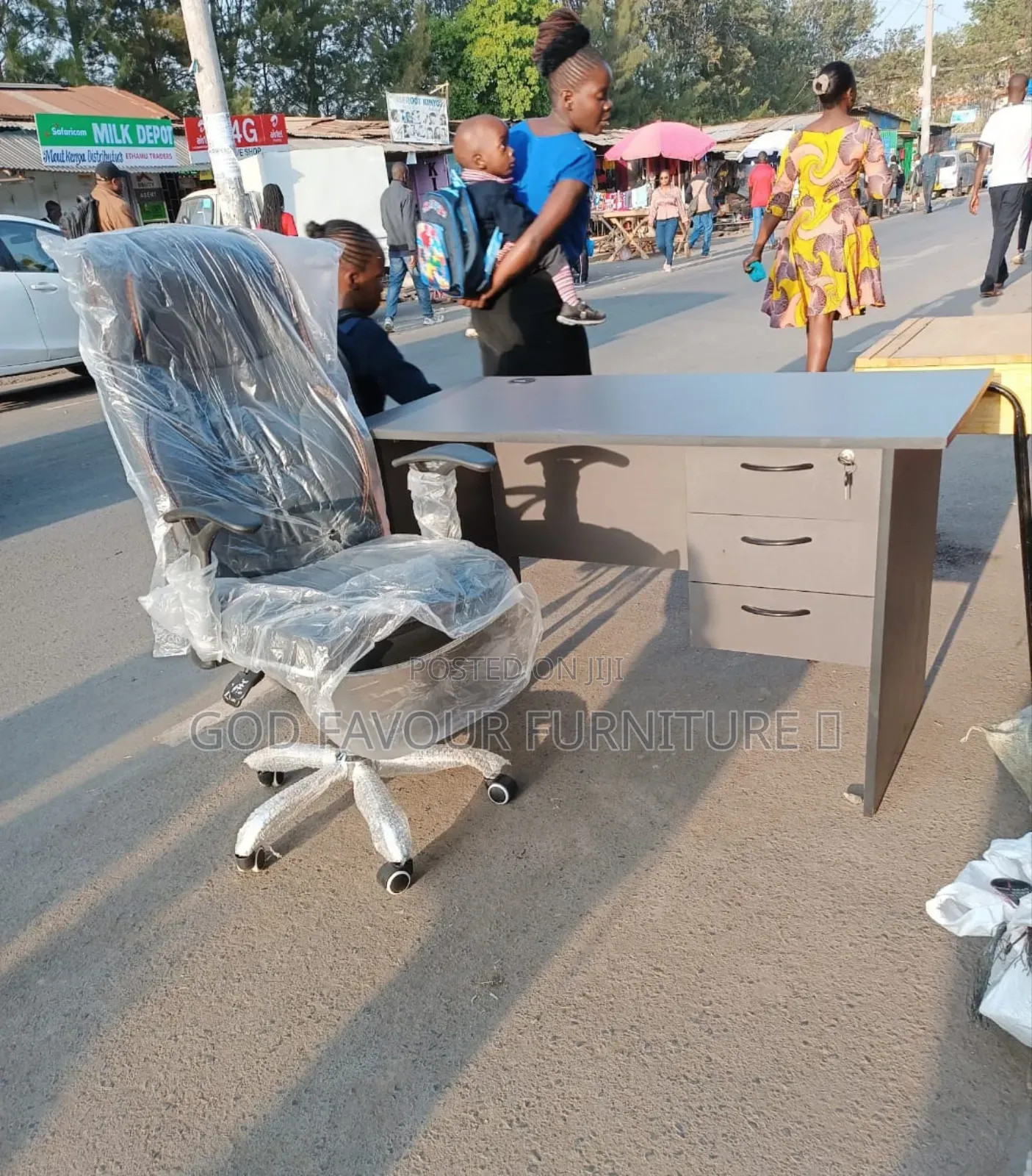 Quality 1 Meter Office Table With Leather Chair Za8kp