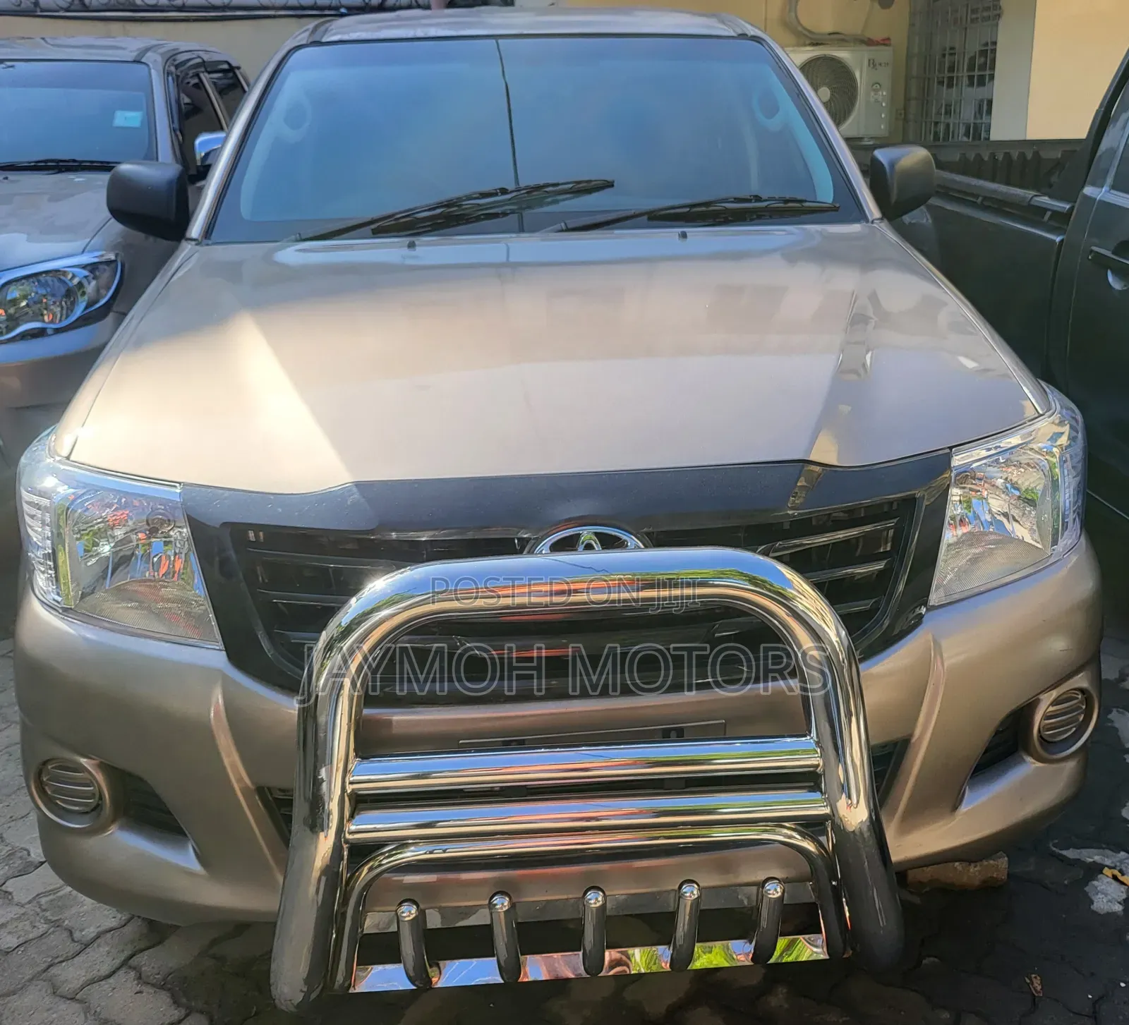 Toyota Hilux 2015 Gray
