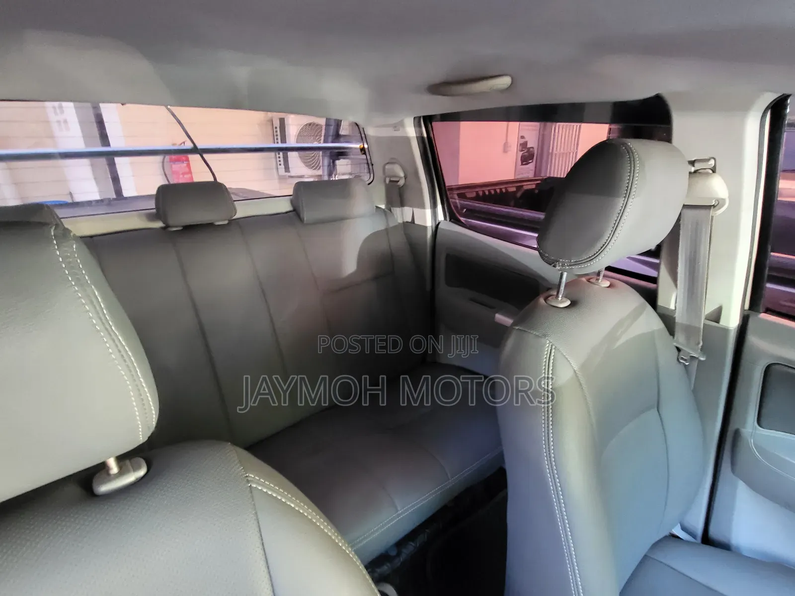 Toyota Hilux 2015 Gray