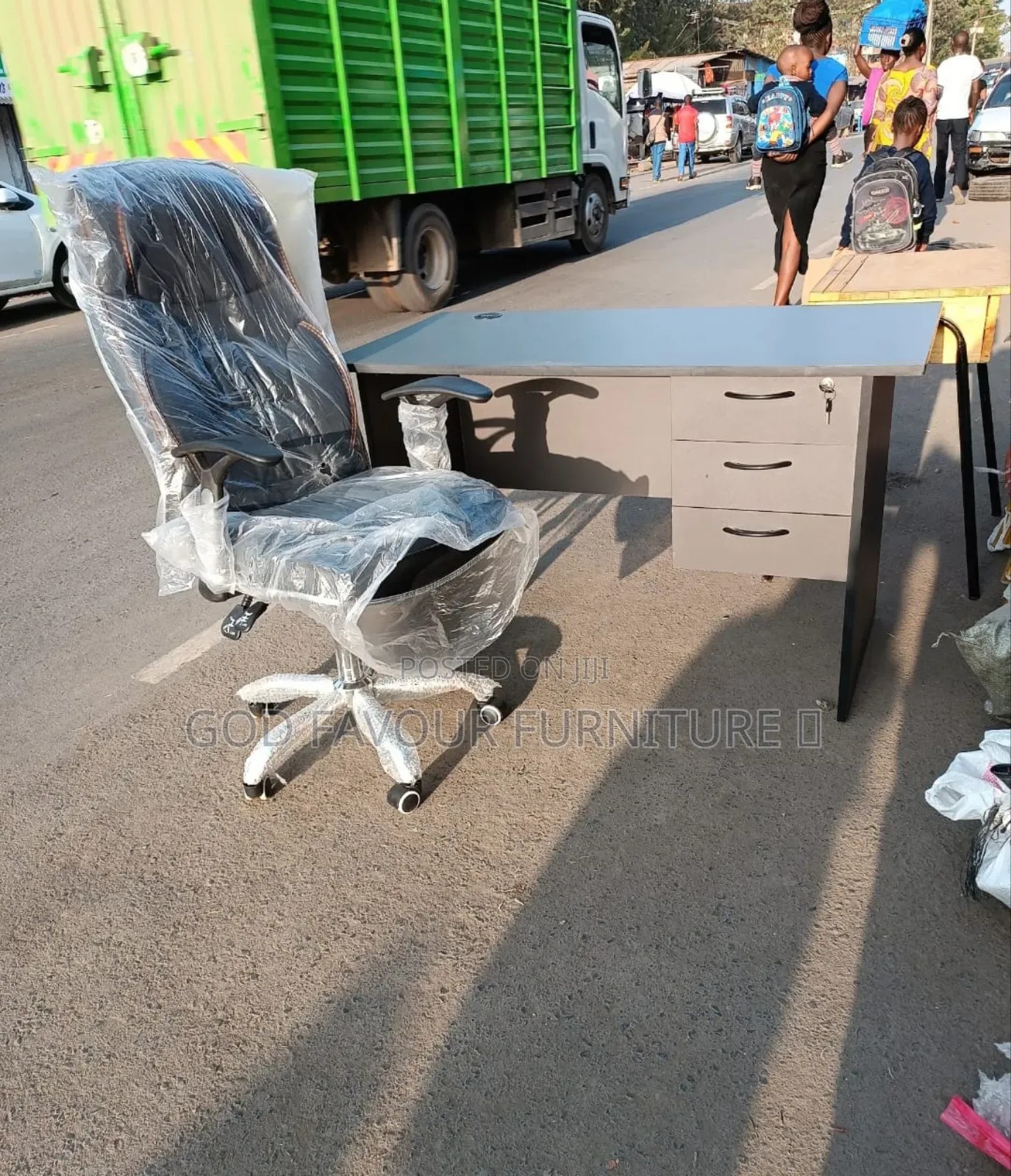 Elegant Leather Chair With 1 Meter Office Table Yq2pj