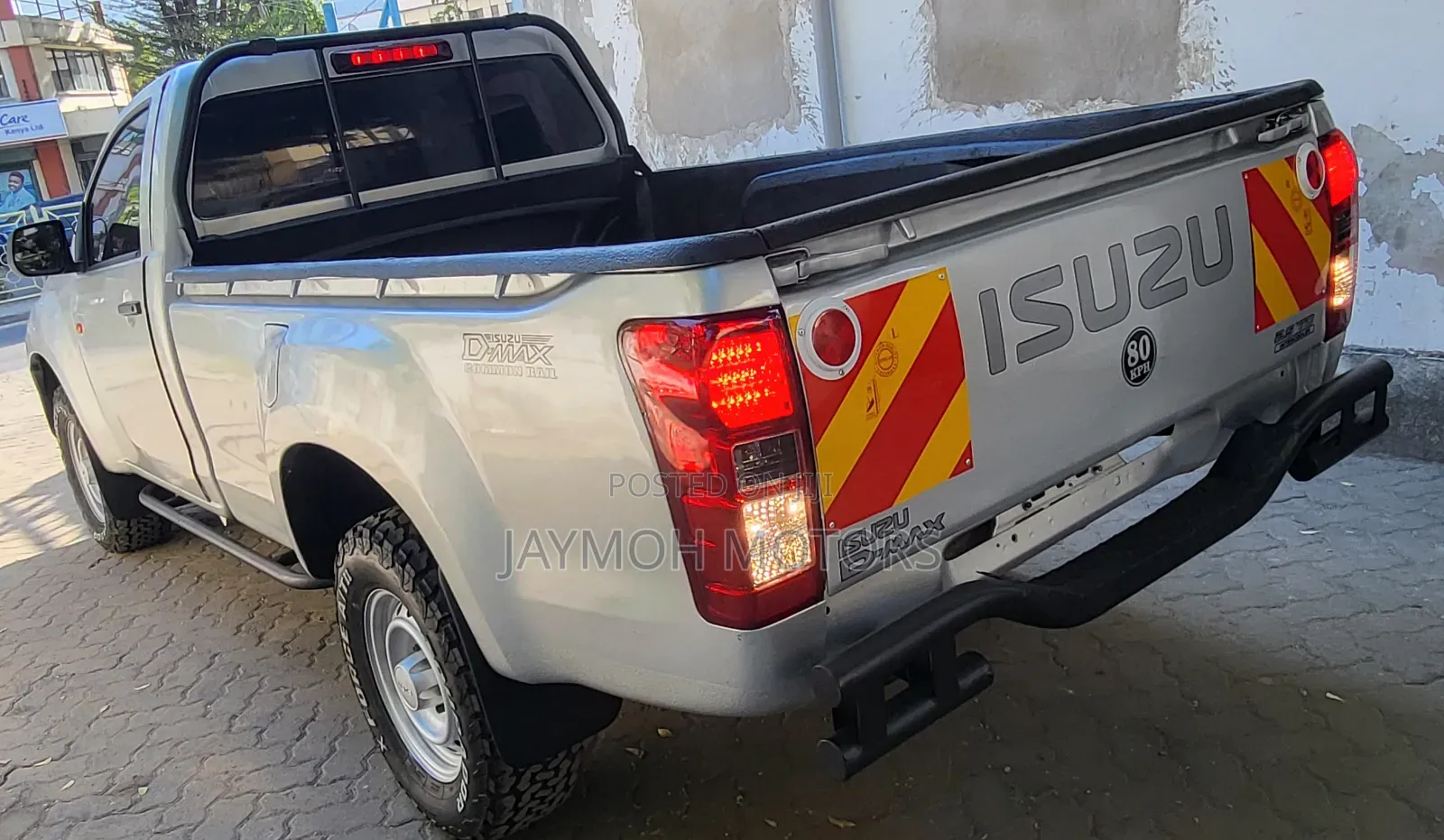 Isuzu D-MAX 2022 Silver