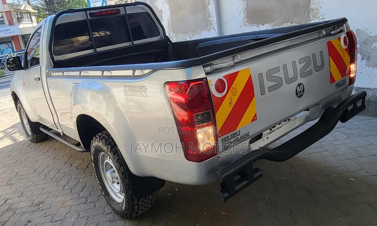Isuzu D-MAX 2022 Silver